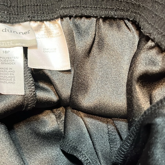 EXC Alfred Dunner Classics PANTS Women’s 16P Mid Rise Straight Pull-On SHORT - Picture 9 of 11